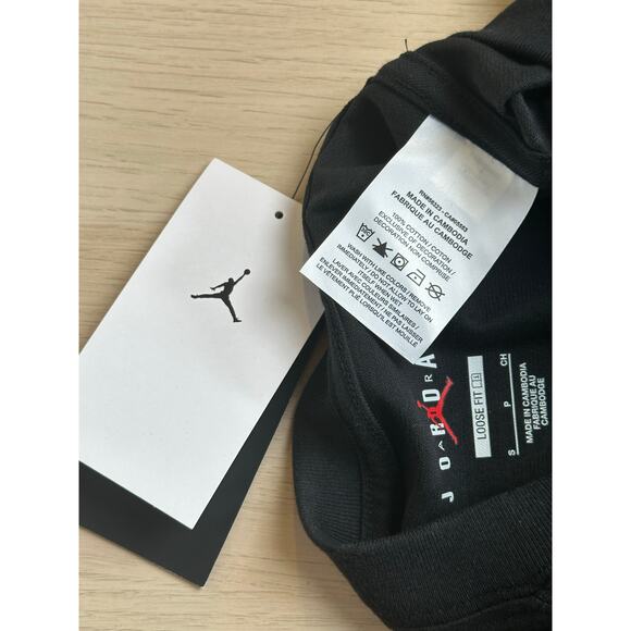 Jordan Super Crop Long - Sleeve Graphic Black T-Shirt - Size S - Picture 7 of 8